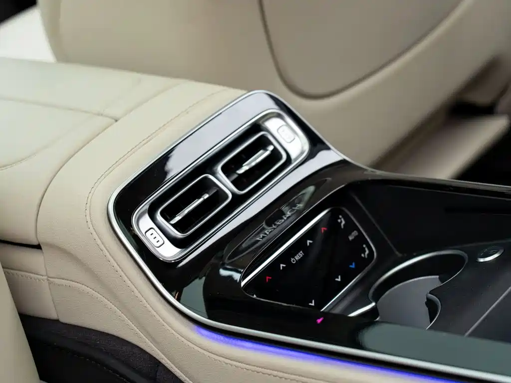 Mercedes-Benz Maybach S-Class 2022 — фото 14