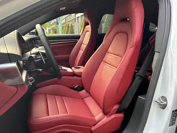 Porsche Panamera 2023
