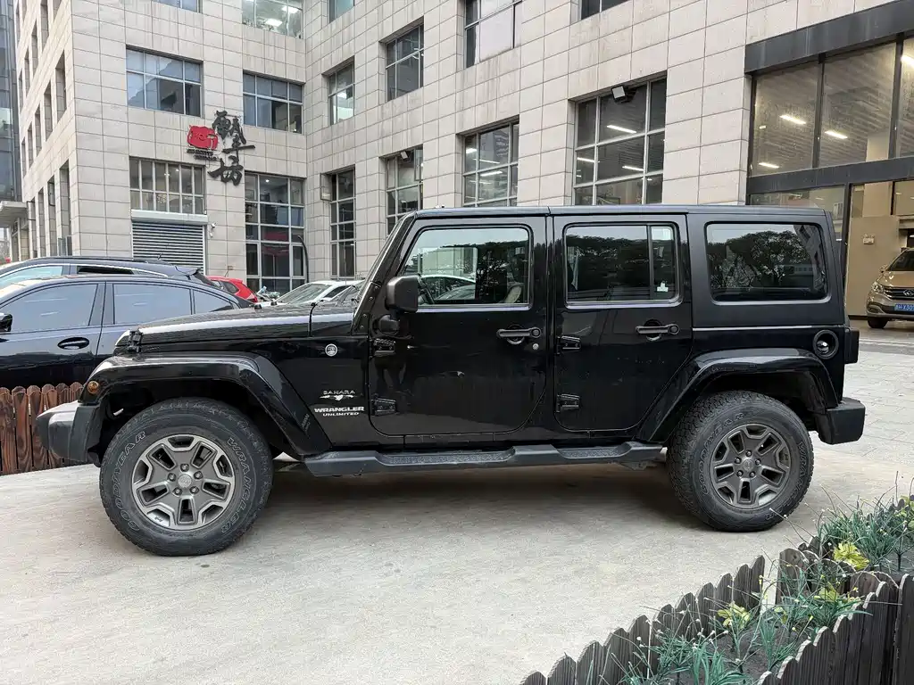 Jeep Wrangler 2017 — фото 3