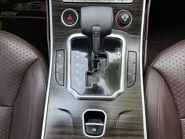 Landwind X7 2017