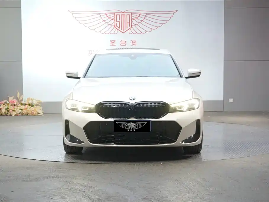 BMW 3 Series 2024