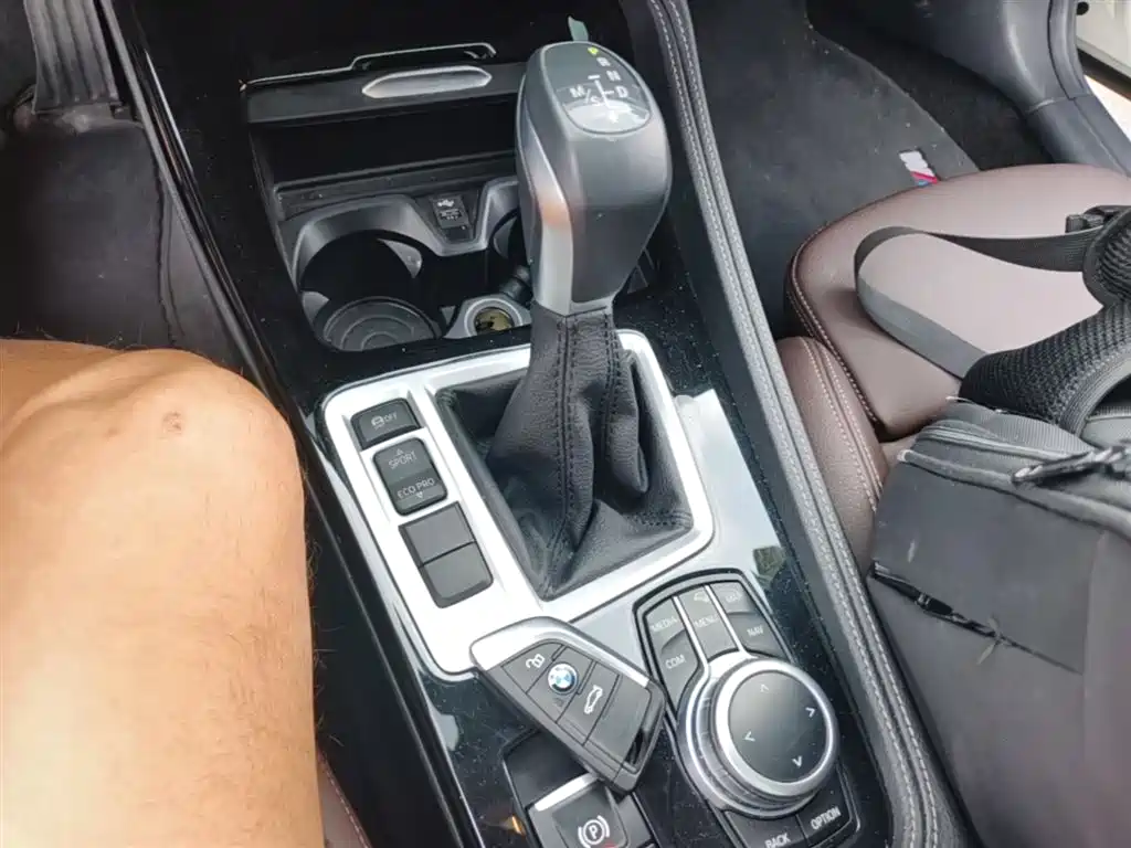 BMW 1 Series 2019 — фото 14