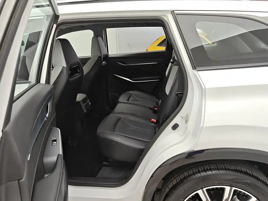 Changan CS75PLUS 2025 — фото 11