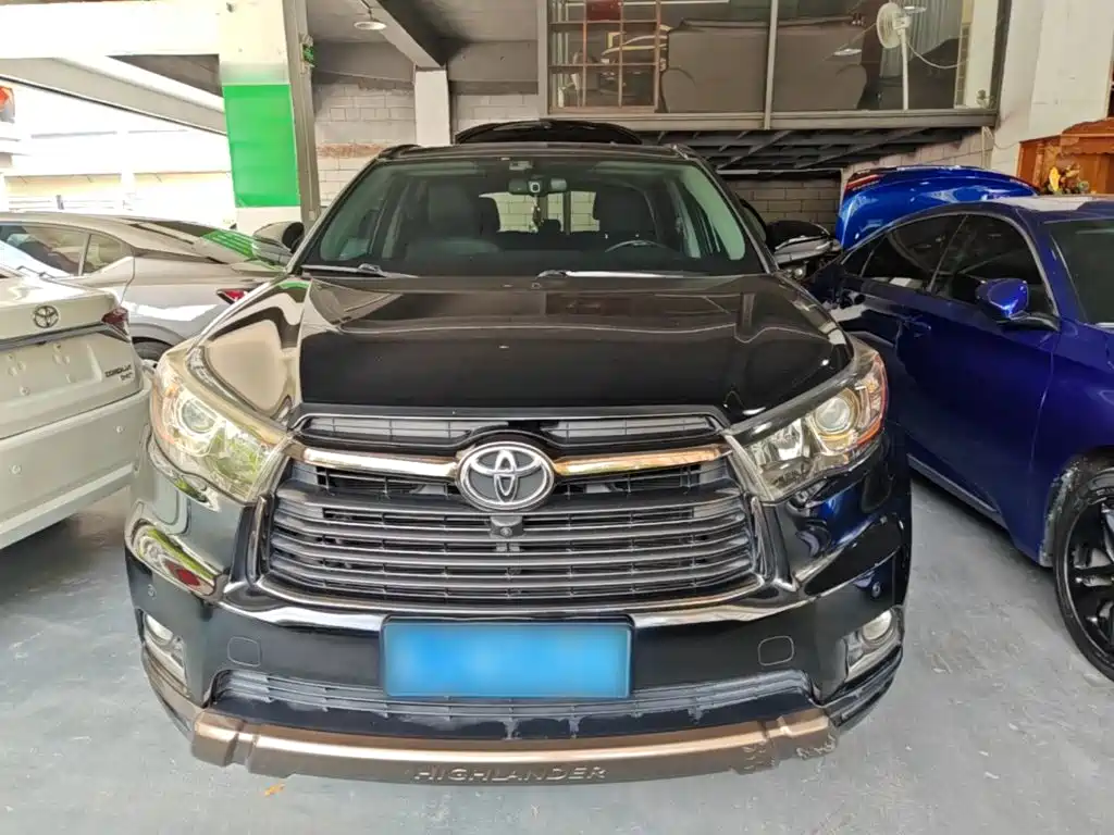 Toyota Highlander 2017 — фото 3