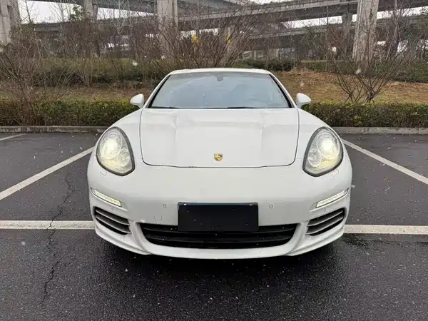 Porsche Panamera 2014