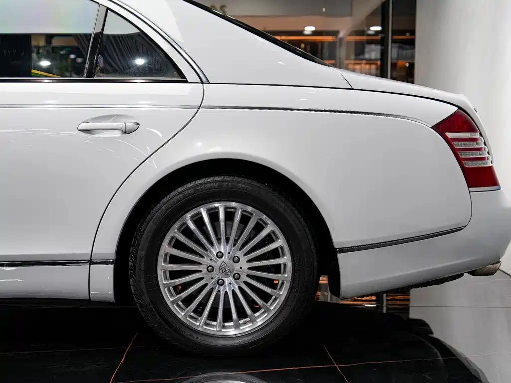 Maybach Maybach 2012 — фото 5