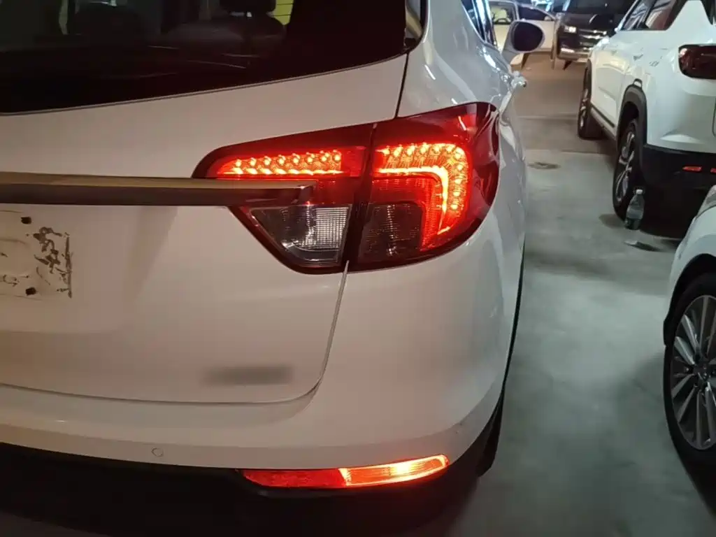 Buick Envision Plus 2015 — фото 8