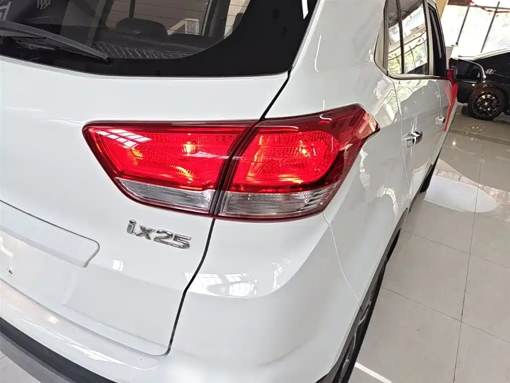 Hyundai ix25 2019 — фото 24