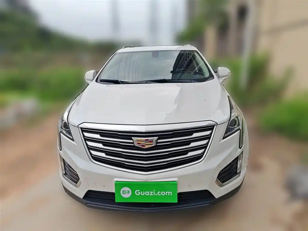 Cadillac XT5 2016 — фото 24