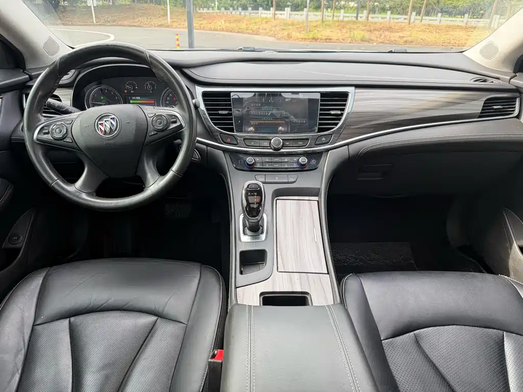 Buick LaCrosse 2018 — фото 14