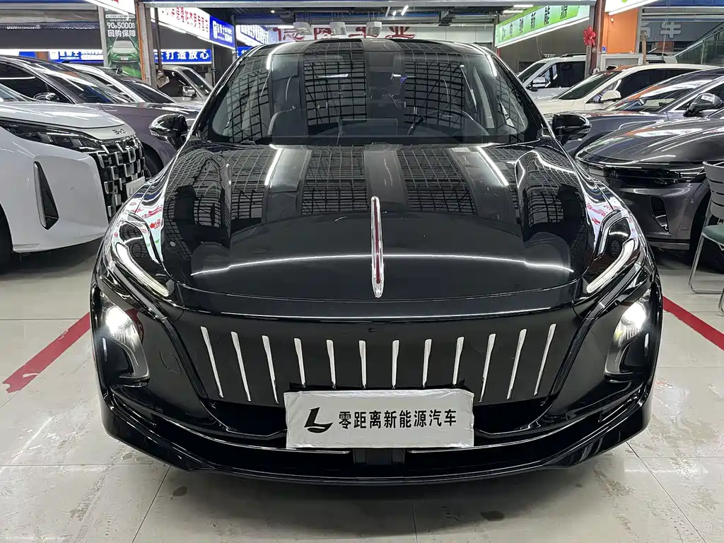 Hongqi E-QM5 2024 — фото 2