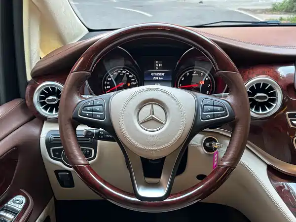 Mercedes-Benz V-Class 2018