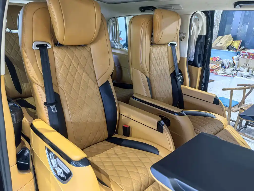 Mercedes-Benz Vito 2021 — фото 18