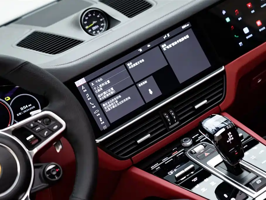 Porsche Cayenne Hybrid 2021 — фото 15
