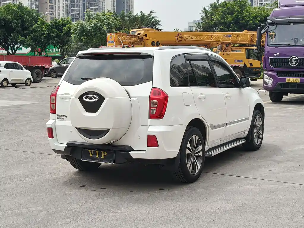 Chery Tiggo 3 2015 — фото 9