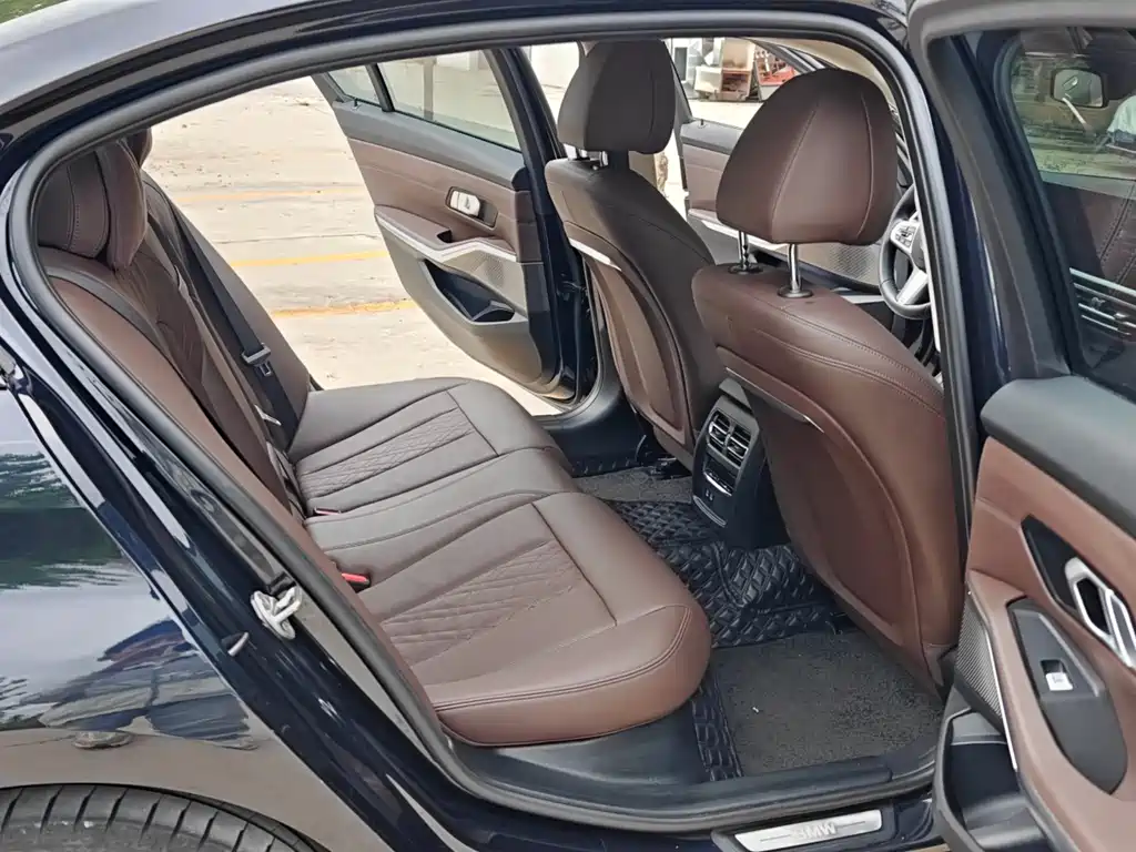 BMW i3 2023 — фото 17