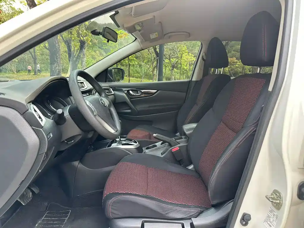 Nissan Qashqai 2015 — фото 6