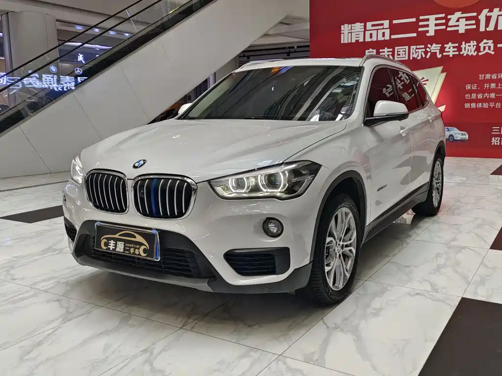 BMW X1 2017 — фото 1