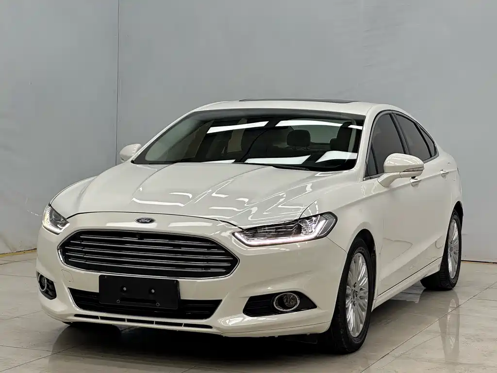 Ford Mondeo 2016 — фото 10