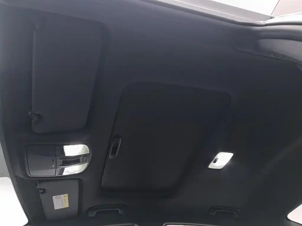 Hyundai Elantra 2020 — фото 14