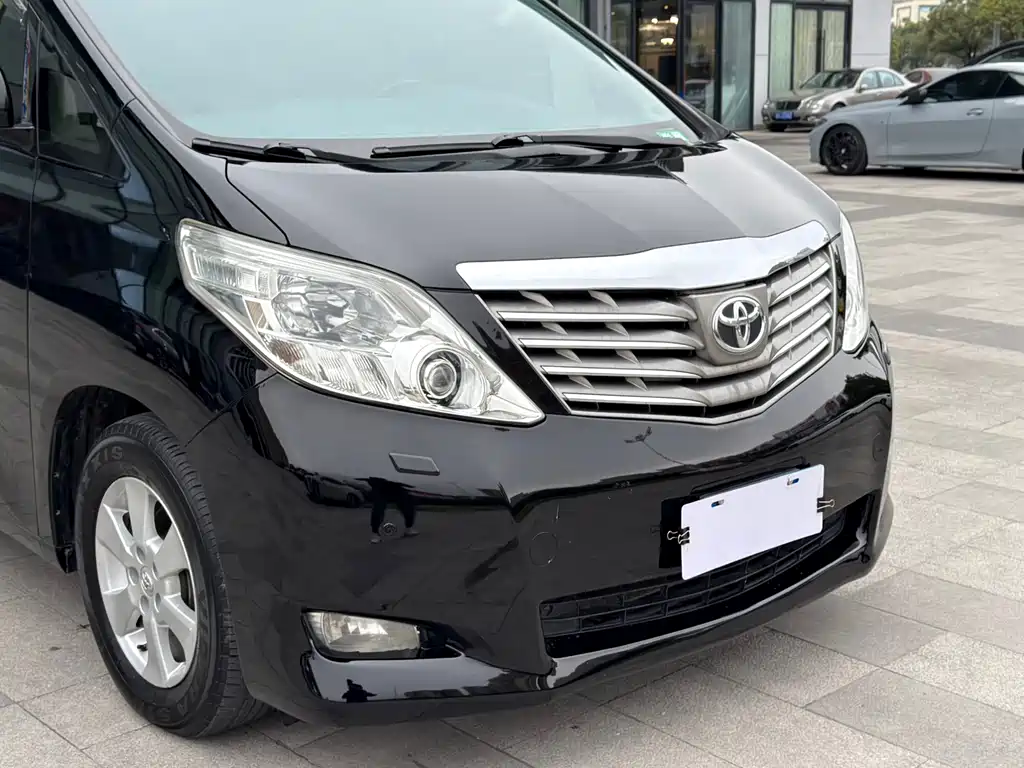 Toyota Alphard 2011 — фото 11