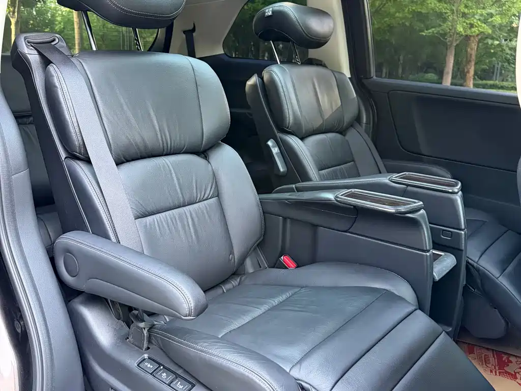 Honda Elysion 2018 — фото 14