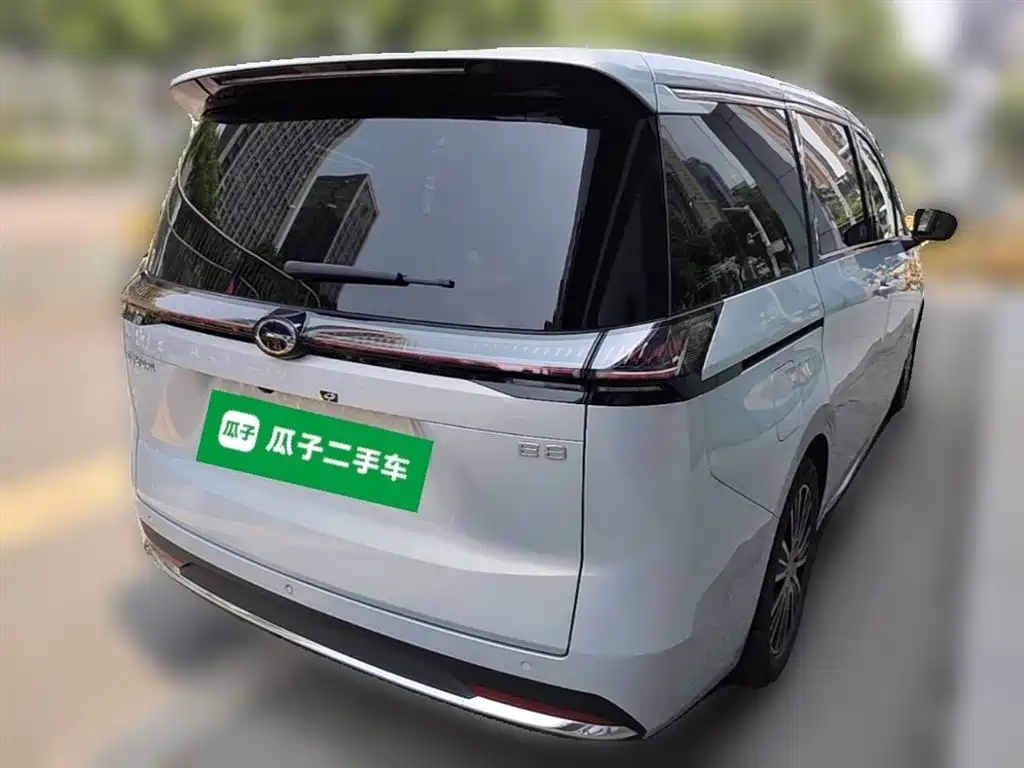 GAC Motor E8 PHEV 2024 — фото 12