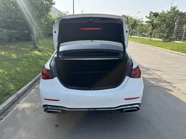 Mercedes-Benz C-Class 2023