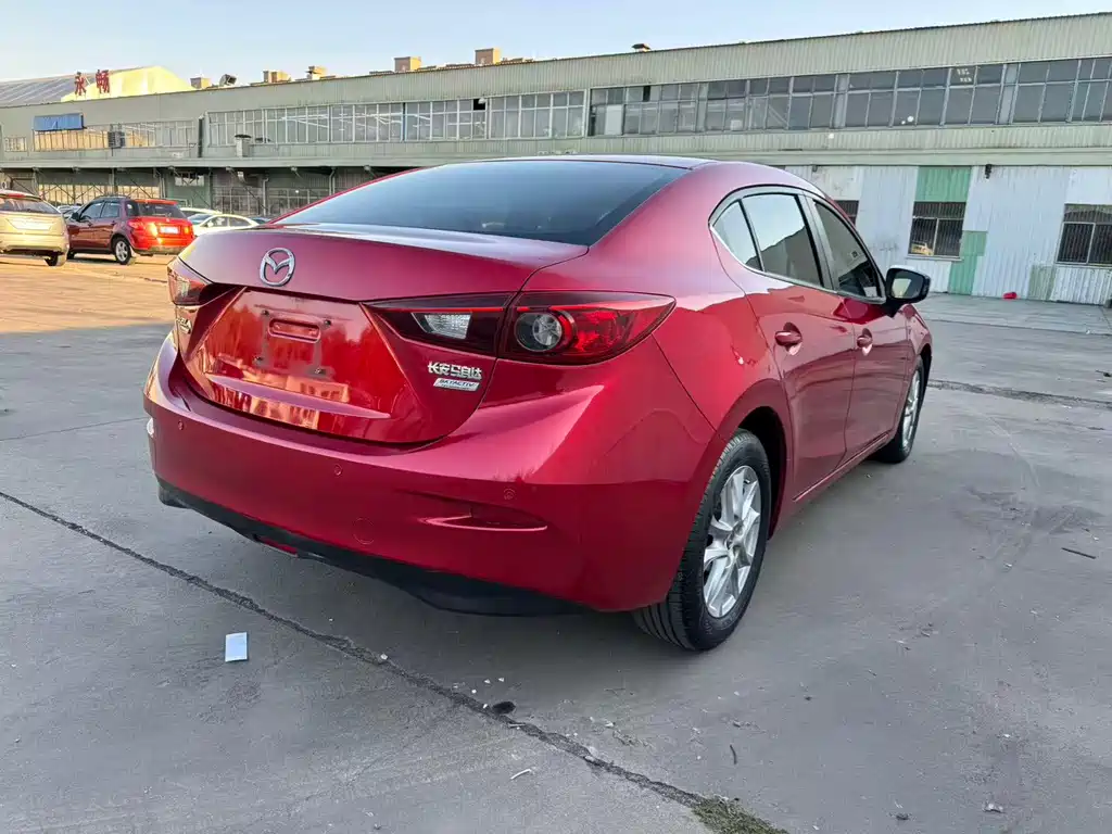 Mazda 3 Axela 2016 — фото 9
