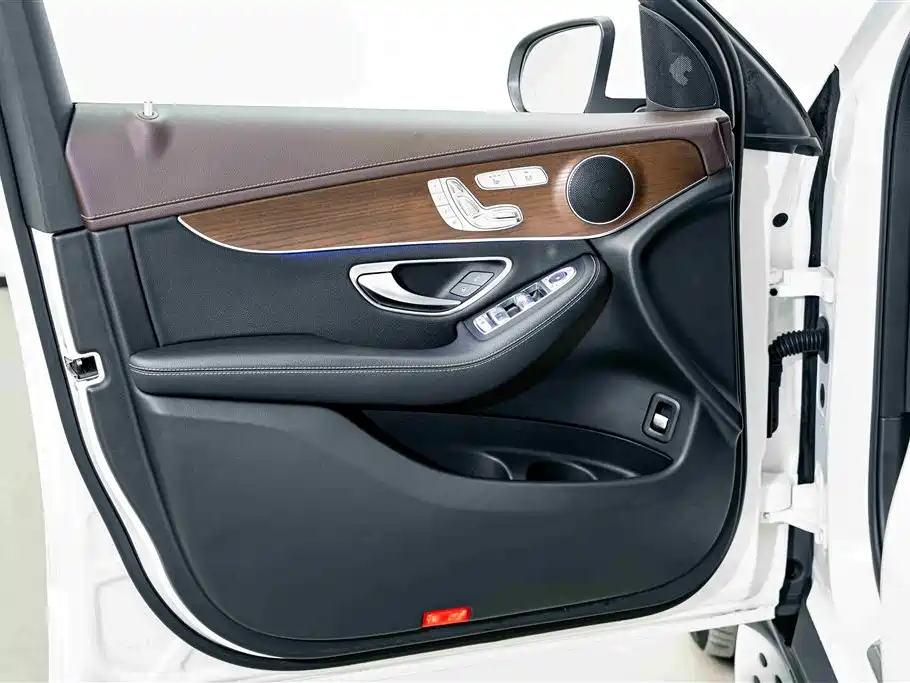 Mercedes-Benz GLC 2023 — фото 16