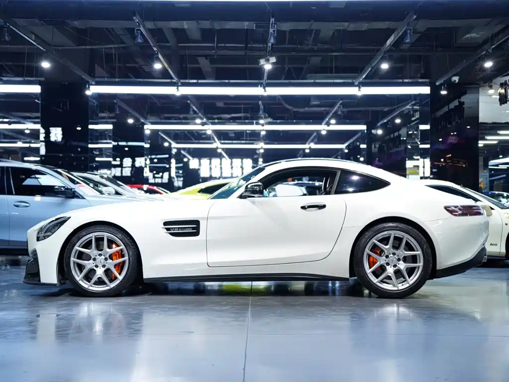 Mercedes-Benz AMG GT 2020 — фото 3