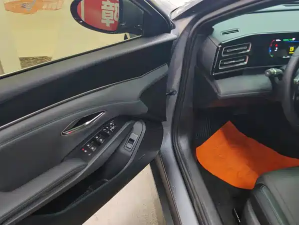 BYD Qin L 2025