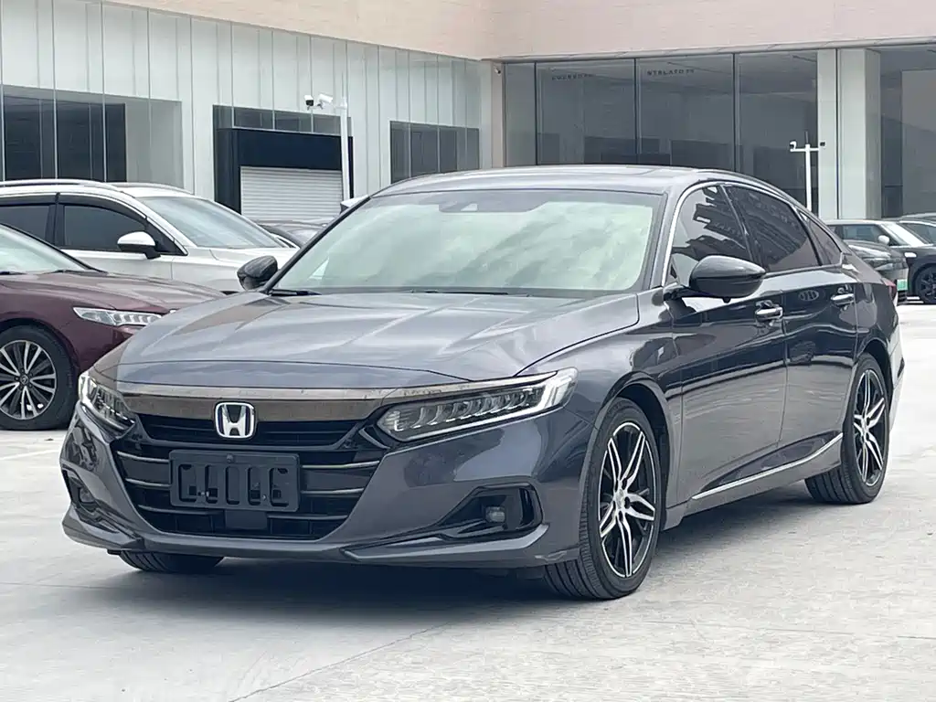 Honda Accord 2022 — фото 1
