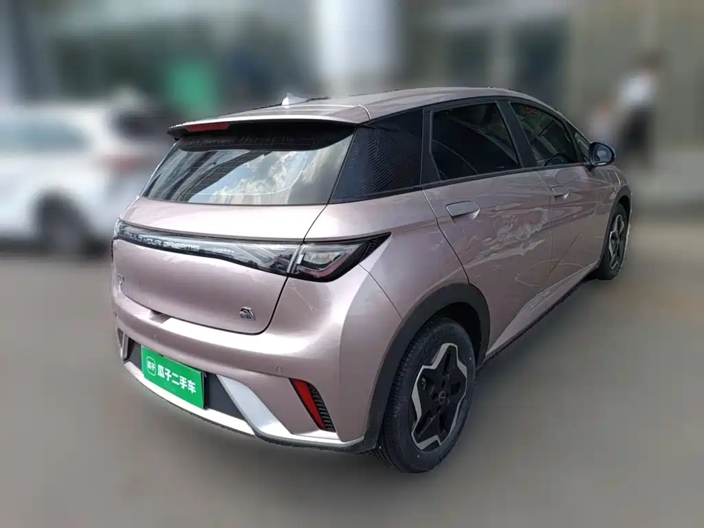 BYD Dolphin 2023