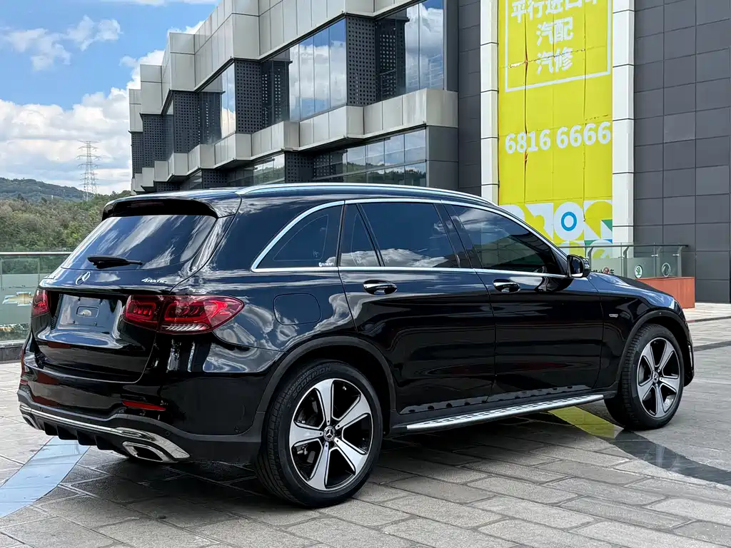 Mercedes-Benz GLC 2022 — фото 6