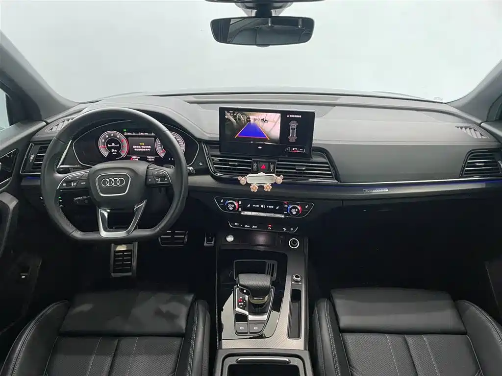 Audi Q5L 2024 — фото 11