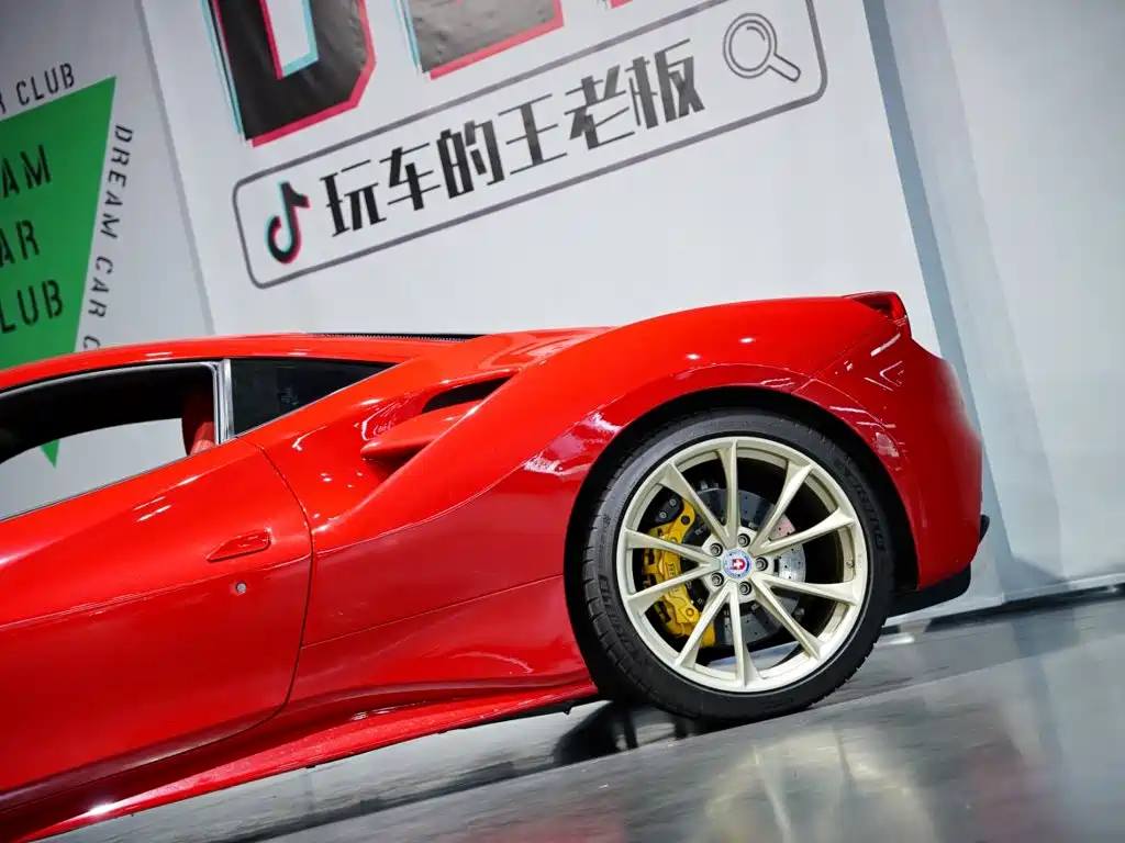 Ferrari 488 2017 — фото 52
