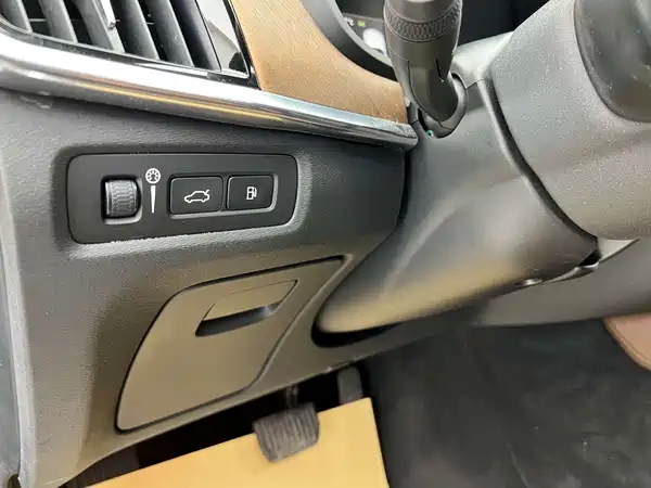 Volvo S90 Plug-In Hybrid 2020