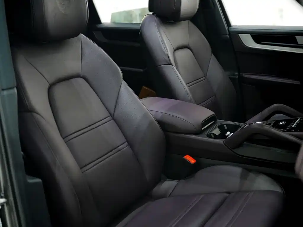 Porsche Cayenne 2023