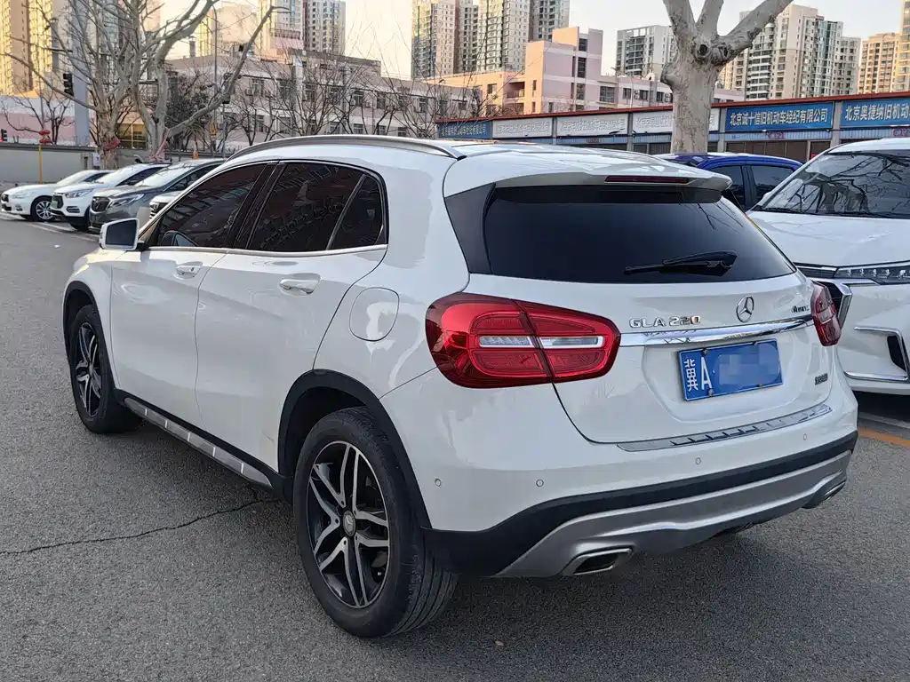 Mercedes-Benz GLA 2017 — фото 2
