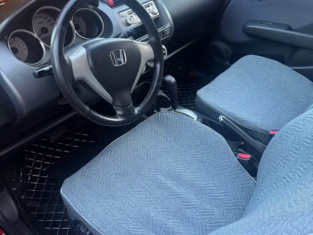 Honda Fit 2006 — фото 3