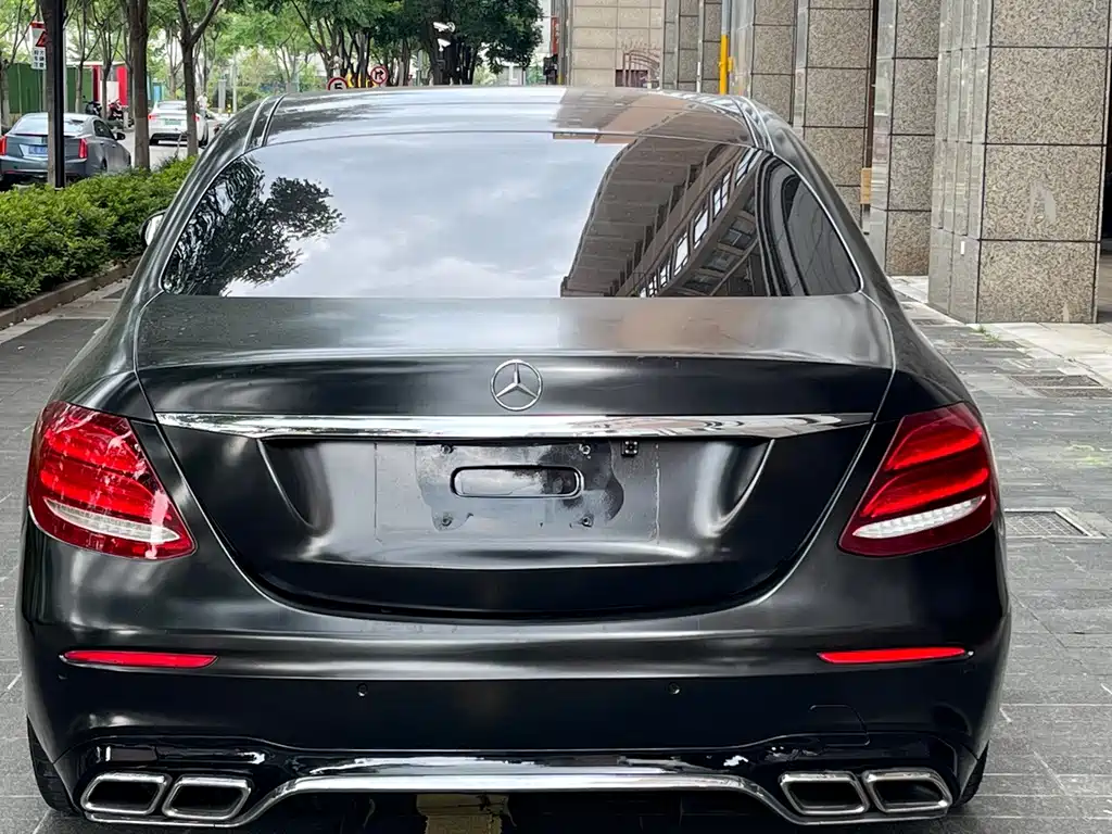 Mercedes-Benz E-Class 2017 — фото 13