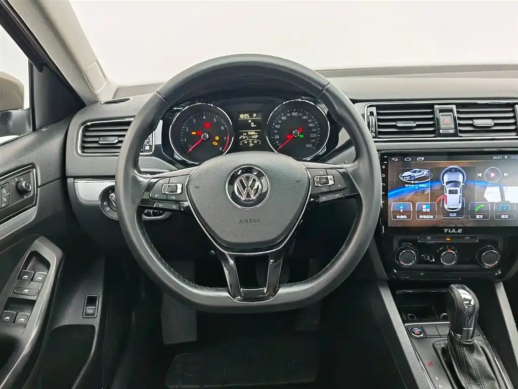 Volkswagen Sagitar 2018 — фото 11
