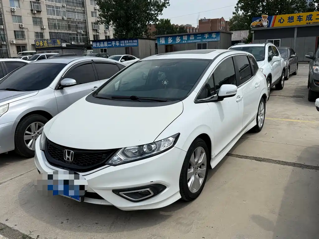 Honda Jade 2015