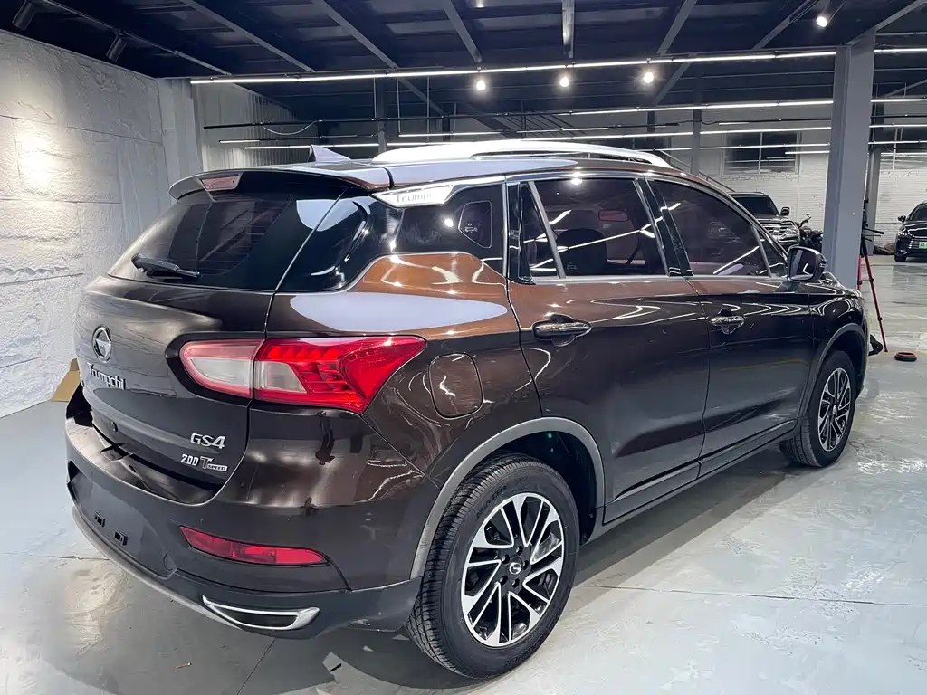 GAC Motor Trumpchi GS4 2016 — фото 16
