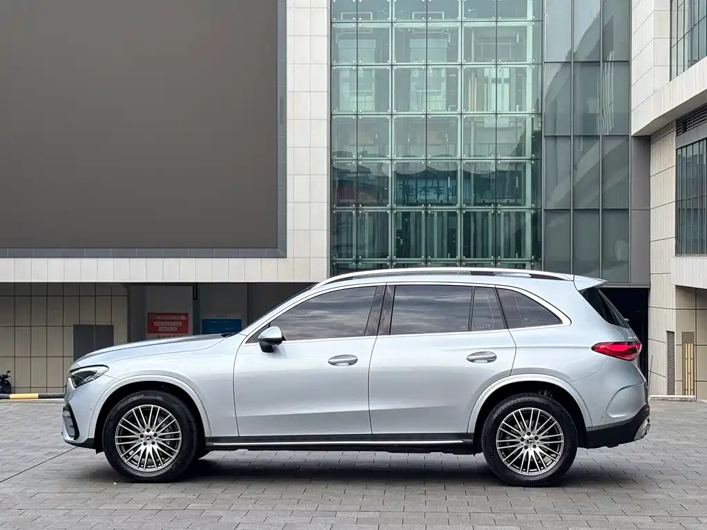 Mercedes-Benz GLC 2023 — фото 13