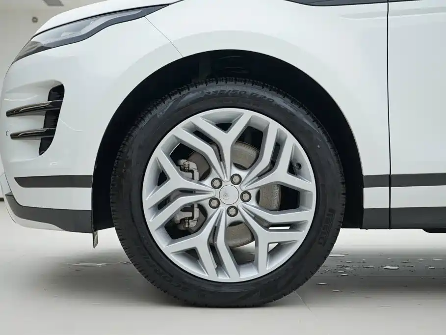 Land Rover Range Rover Evoque 2023 — фото 16