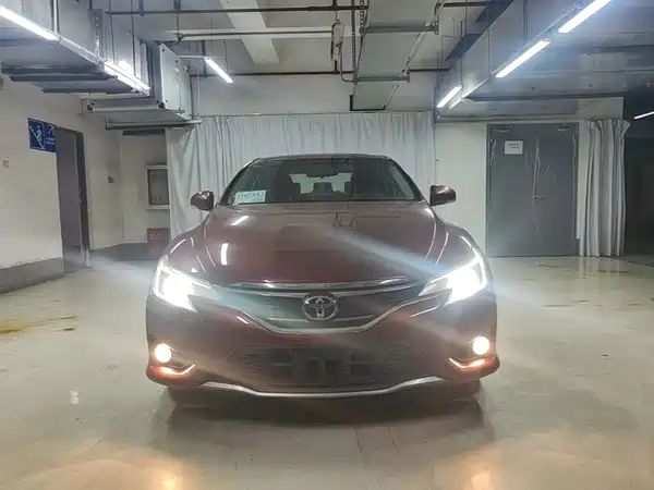 Toyota Reiz 2016