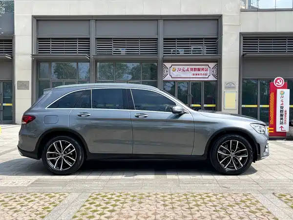 Mercedes-Benz GLC 2021