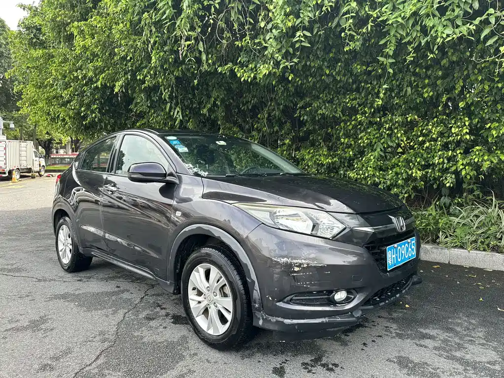 Honda Vezel 2015